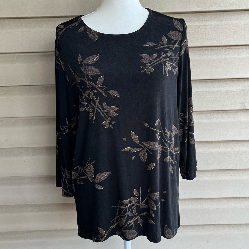 •JM Collection• Black Floral Stretchy Pullover Blouse - Size Medium